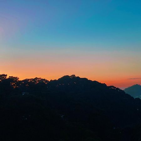 Misty Hills Aparthotel Baguio City Bagian luar foto