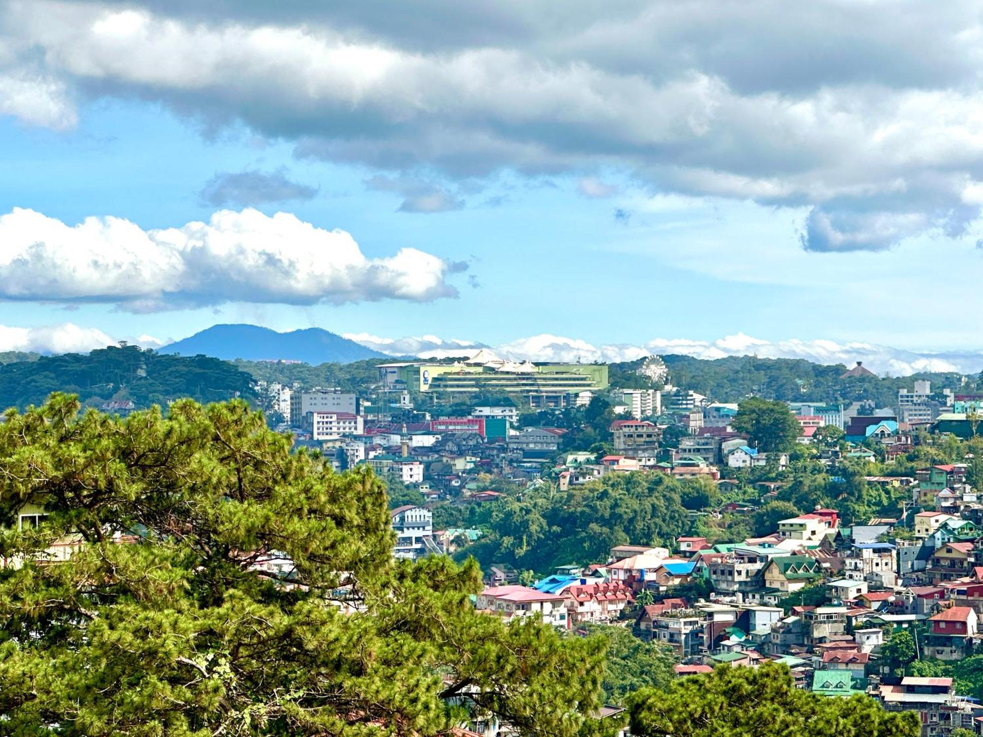 Misty Hills Aparthotel Baguio City Bagian luar foto